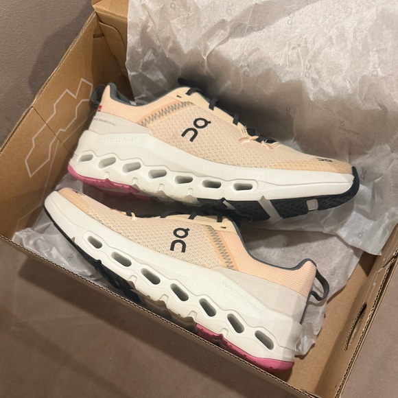 On Cloudleap Shoe size 4.5 kids new in box - Picture 1 of 3